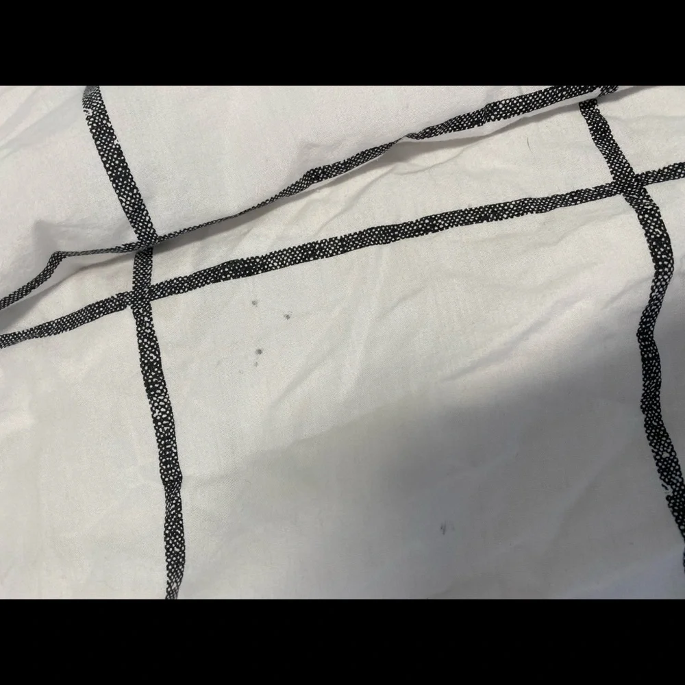 Urban‎ Outfitters twin xl windowpane  duvet cover